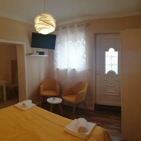 Apartment Mehic *